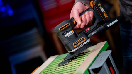 Виброшлифмашина WORX WX820.9 аккумуляторная 20V, 1 аккумулятор 2 Ач + зарядное устройство, в кейсе