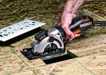 Дисковая пила WORX WX426 электрическая 220V, 400Вт, 85мм, в кейсе