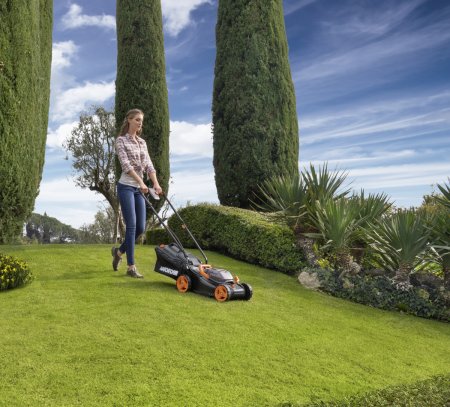 Газонокосилка аккумуляторная WORX WG779E.9, 40В, 34 см, 2 аккумулятора по 2,5 Ач + двойное ЗУ 2x2A