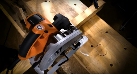 Дисковая пила WORX WX445 электрическая 220V, 1600Вт, 190мм