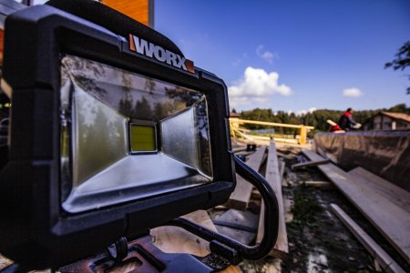 Прожектор аккумуляторный WORX WX026.9, 1500лм, 20В