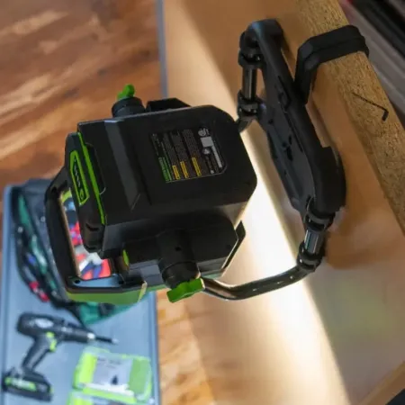 LED-прожектор GREENWORKS G82WLH с гибридным питанием, 82V / 220V, 1250/2500 лм, без аккумулятора и ЗУ