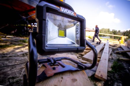 Прожектор аккумуляторный WORX WX026.9, 1500лм, 20В