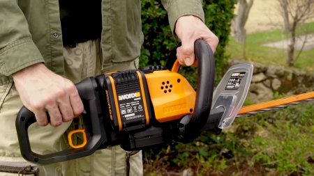 Кусторез аккумуляторный WORX WG284E.9, 40В, 60 см, Без аккумулятора и зарядного устройства Кусторез аккумуляторный WORX WG284E.9, 40В, 60 см, Без аккумулятора и зарядного устройства